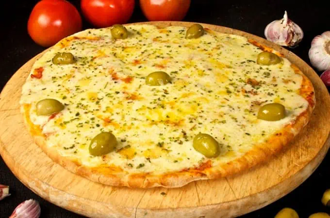 Pizza Grande de Muzzarella